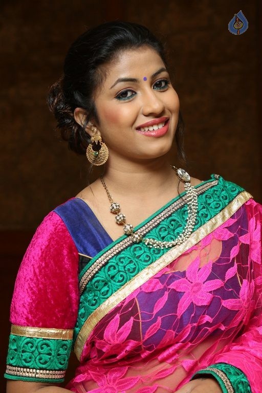 Geethanjali Latest Photos - 47 / 60 photos