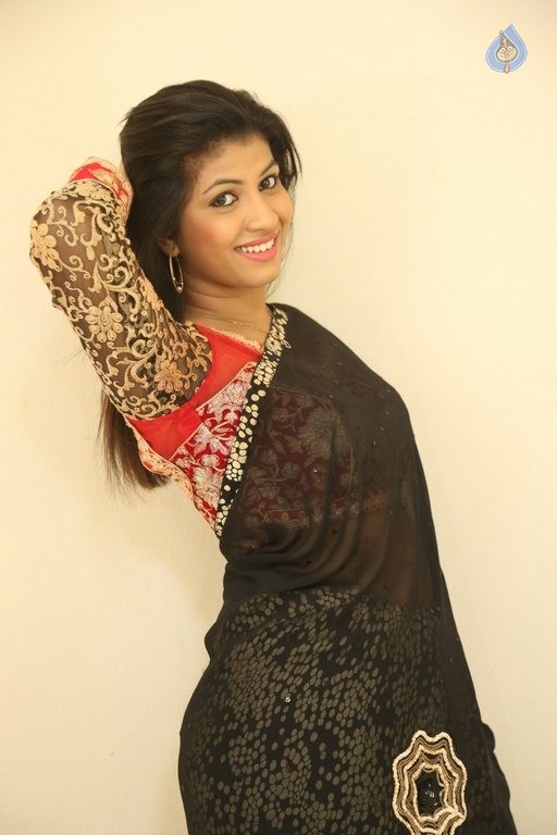 Geethanjali Latest Photos - 31 / 37 photos