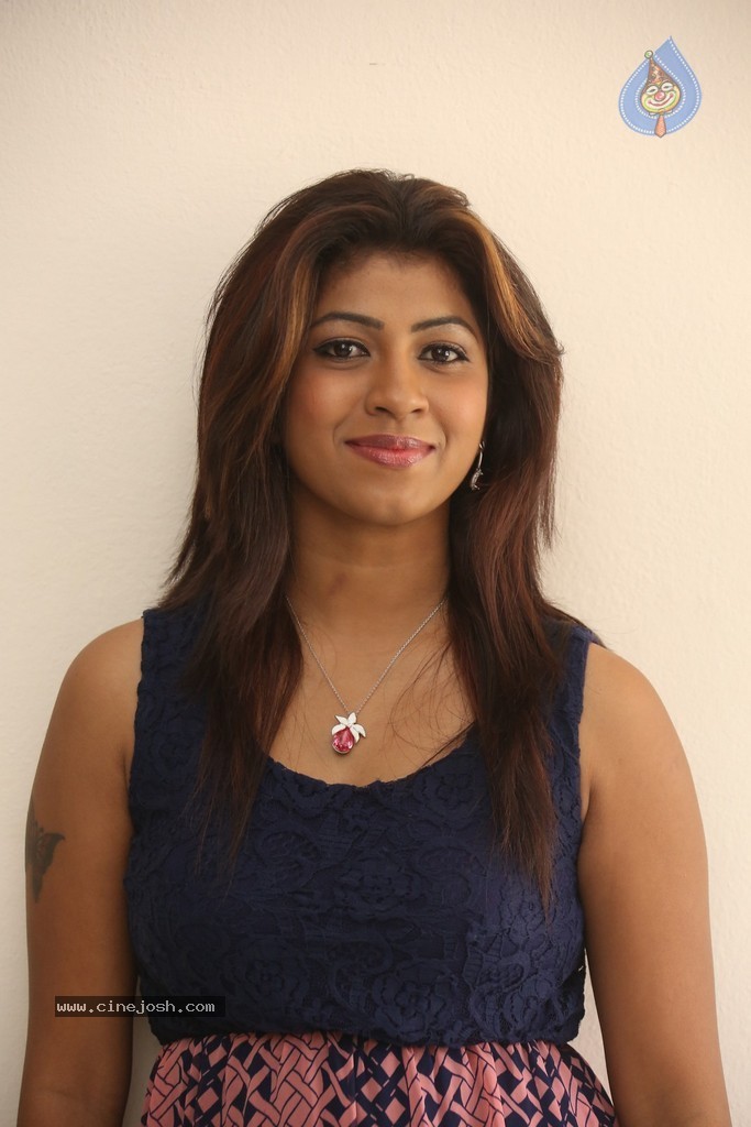 Geethanjali Latest Photos - 46 / 135 photos