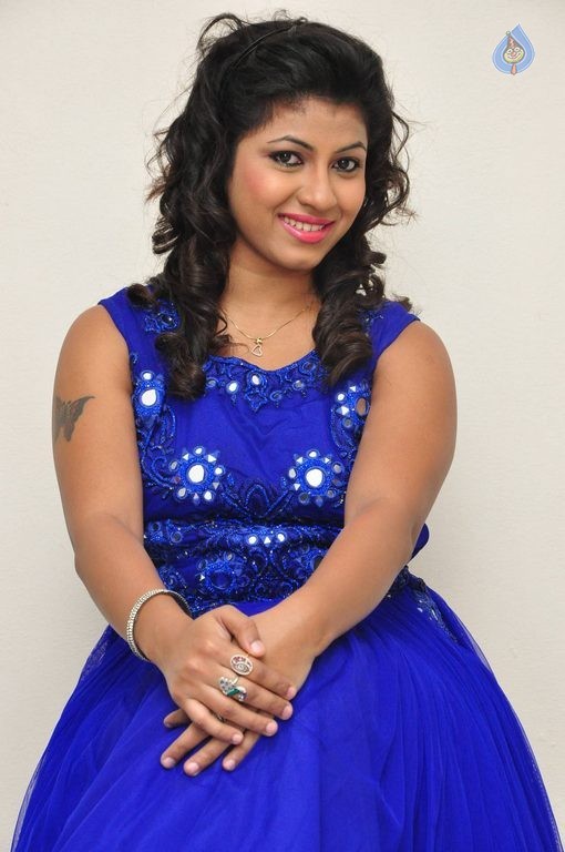 Geethanjali Latest Pics - 18 / 42 photos