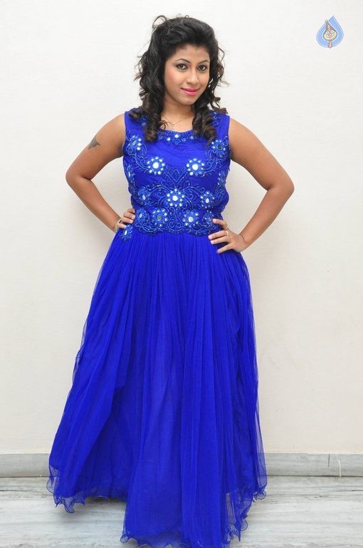 Geethanjali Latest Pics - 20 / 42 photos