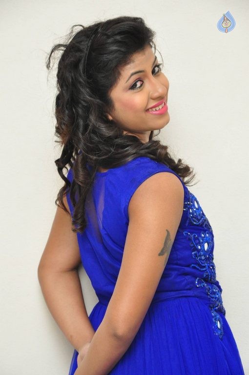 Geethanjali Latest Pics - 39 / 42 photos