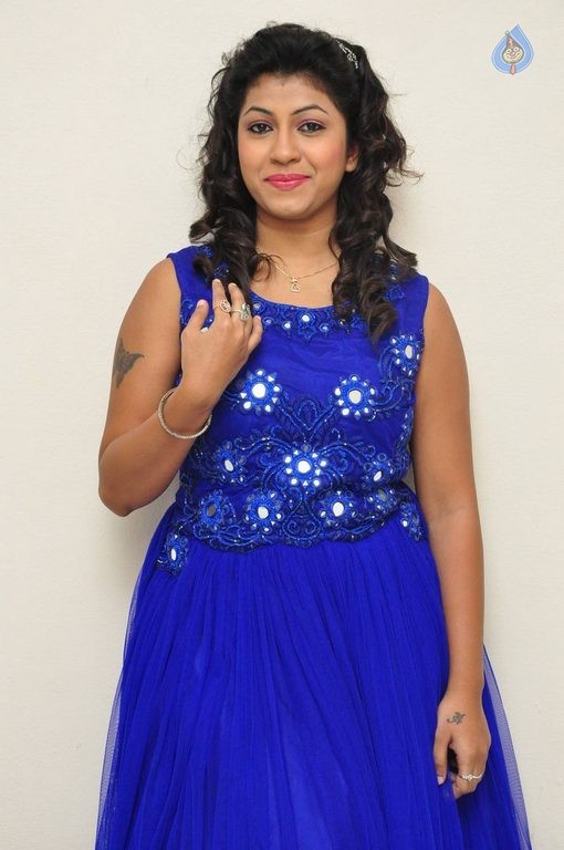 Geethanjali Latest Pics - 41 / 42 photos