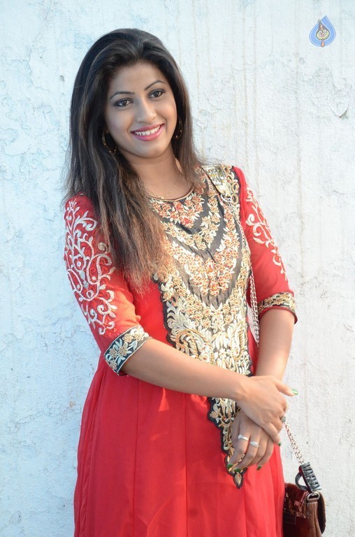 Geethanjali Latest Pics - 2 / 29 photos