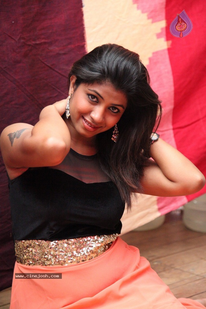 Geethanjali New Gallery - 10 / 148 photos