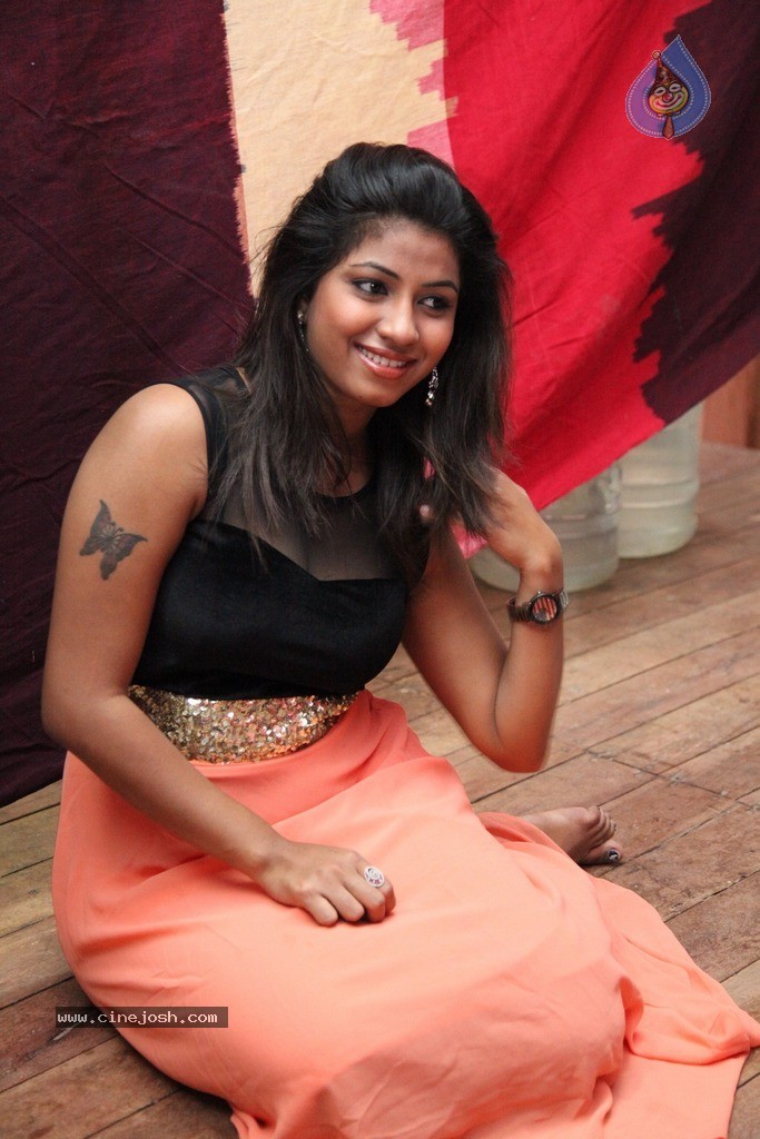 Geethanjali New Gallery - 36 / 148 photos