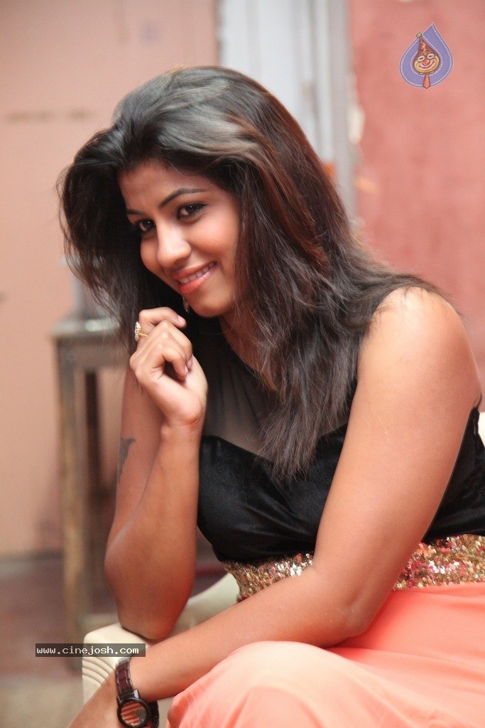 Geethanjali New Gallery - 108 / 148 photos