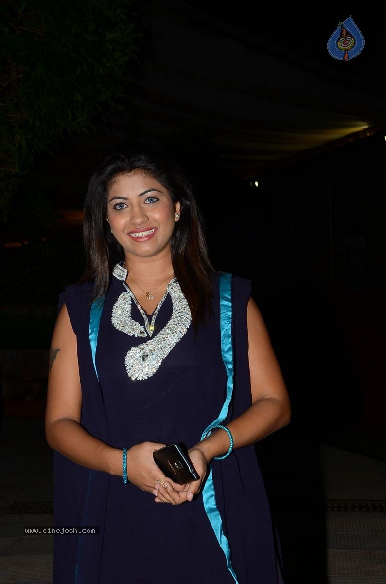 Geethanjali New Photos - 2 / 55 photos