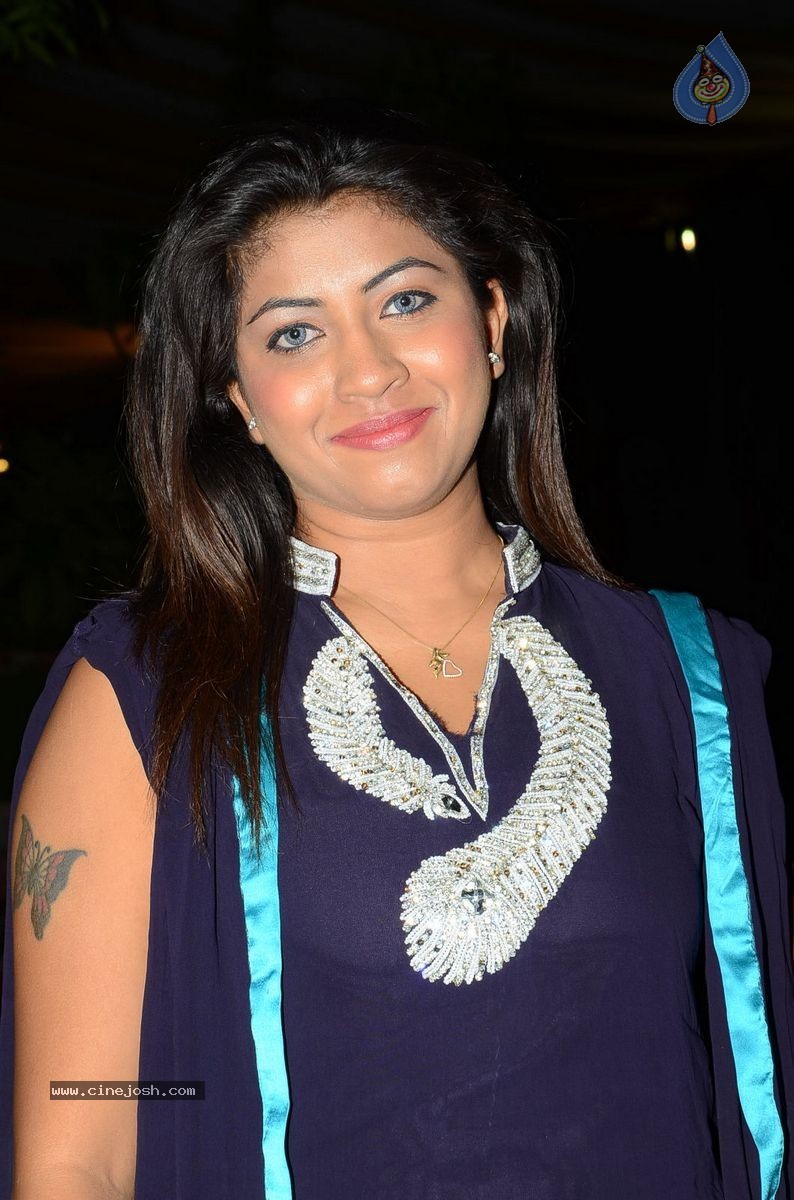 Geethanjali New Photos - 26 / 55 photos