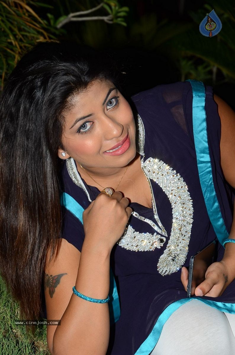 Geethanjali New Photos - 46 / 55 photos