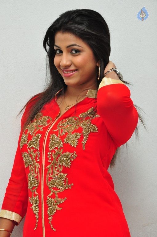 Geethanjali New Photos - 9 / 42 photos