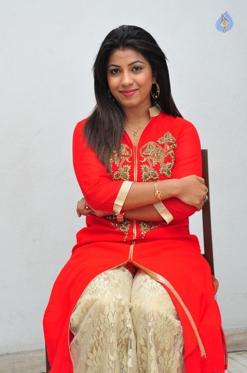 Geethanjali New Photos - 30 / 42 photos