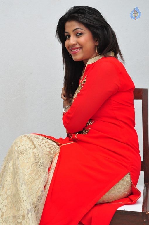 Geethanjali New Photos - 32 / 42 photos