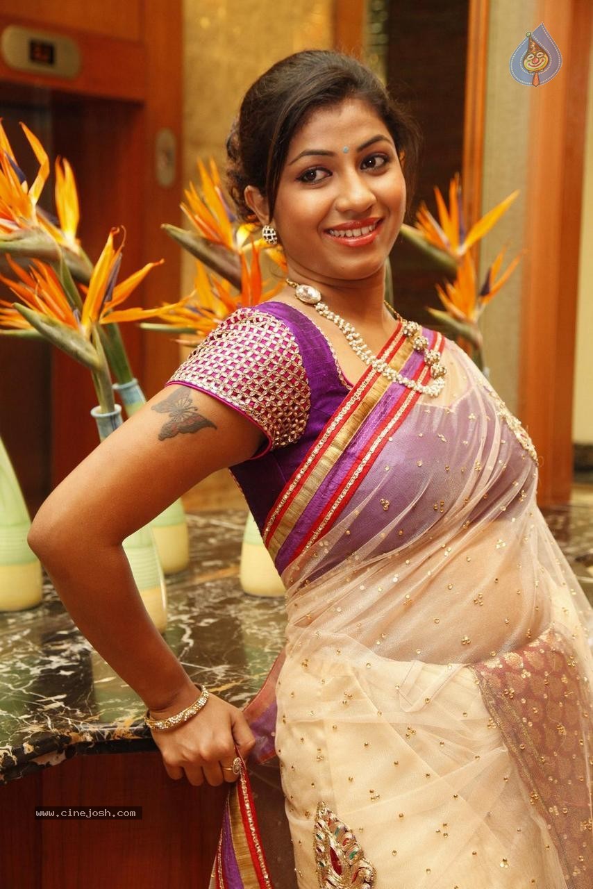 Geethanjali New Photos - 36 / 74 photos