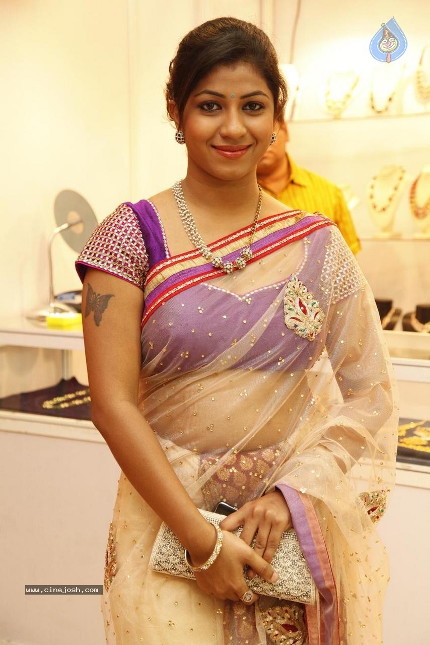 Geethanjali New Photos - 46 / 74 photos