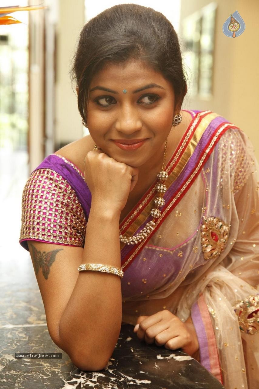 Geethanjali New Photos - 64 / 74 photos