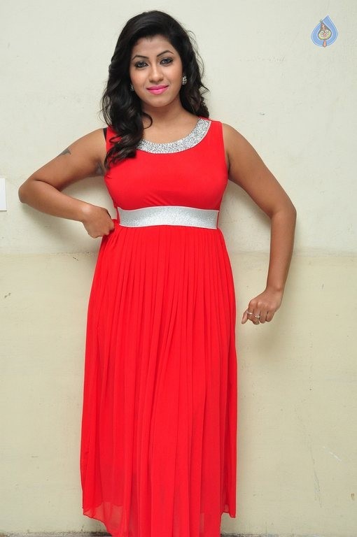 Geethanjali New Pics - 7 / 42 photos