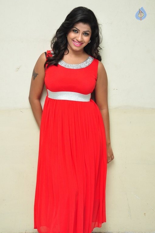 Geethanjali New Pics - 29 / 42 photos