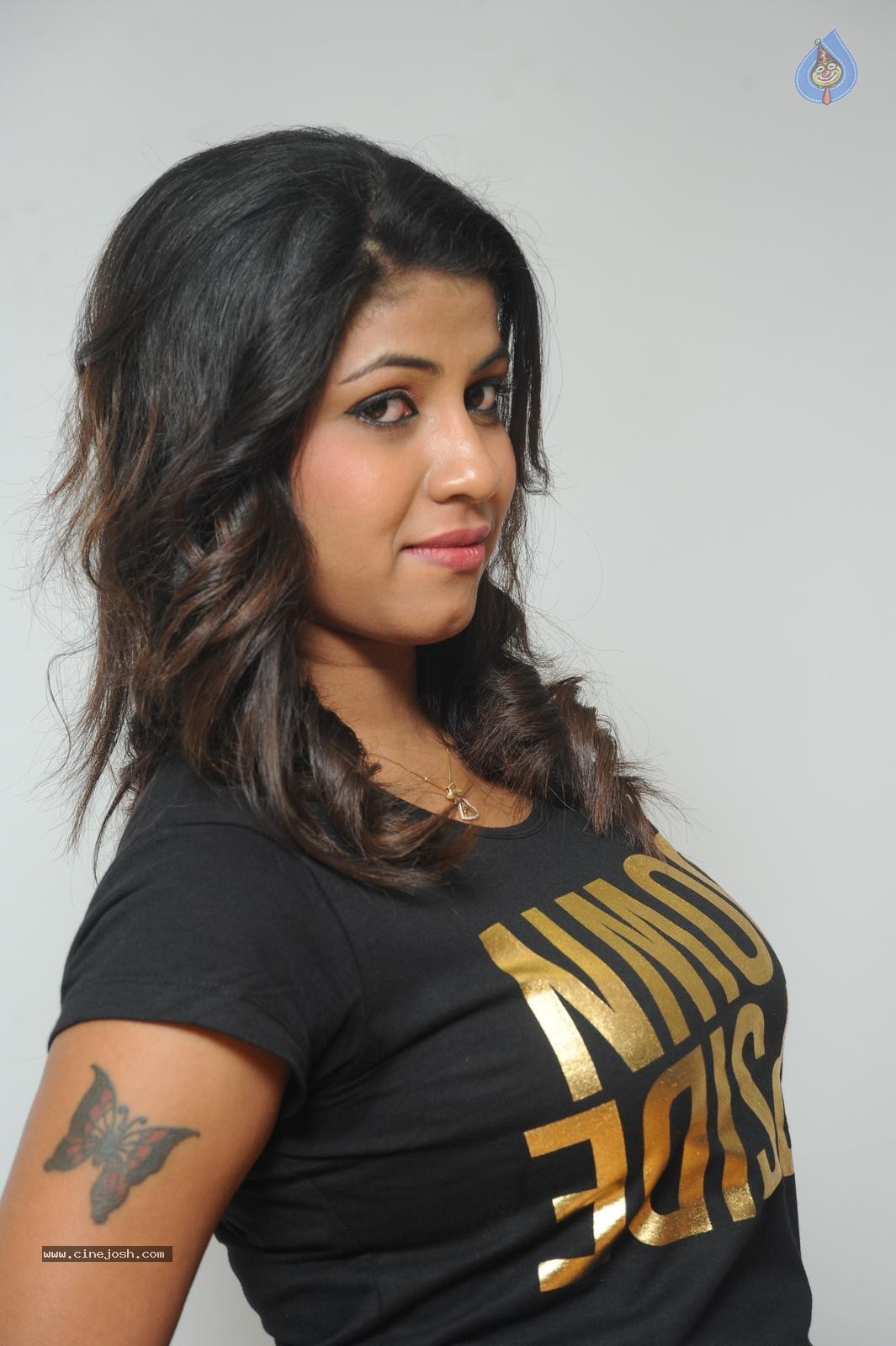 Geethanjali New Stills - 79 / 90 photos