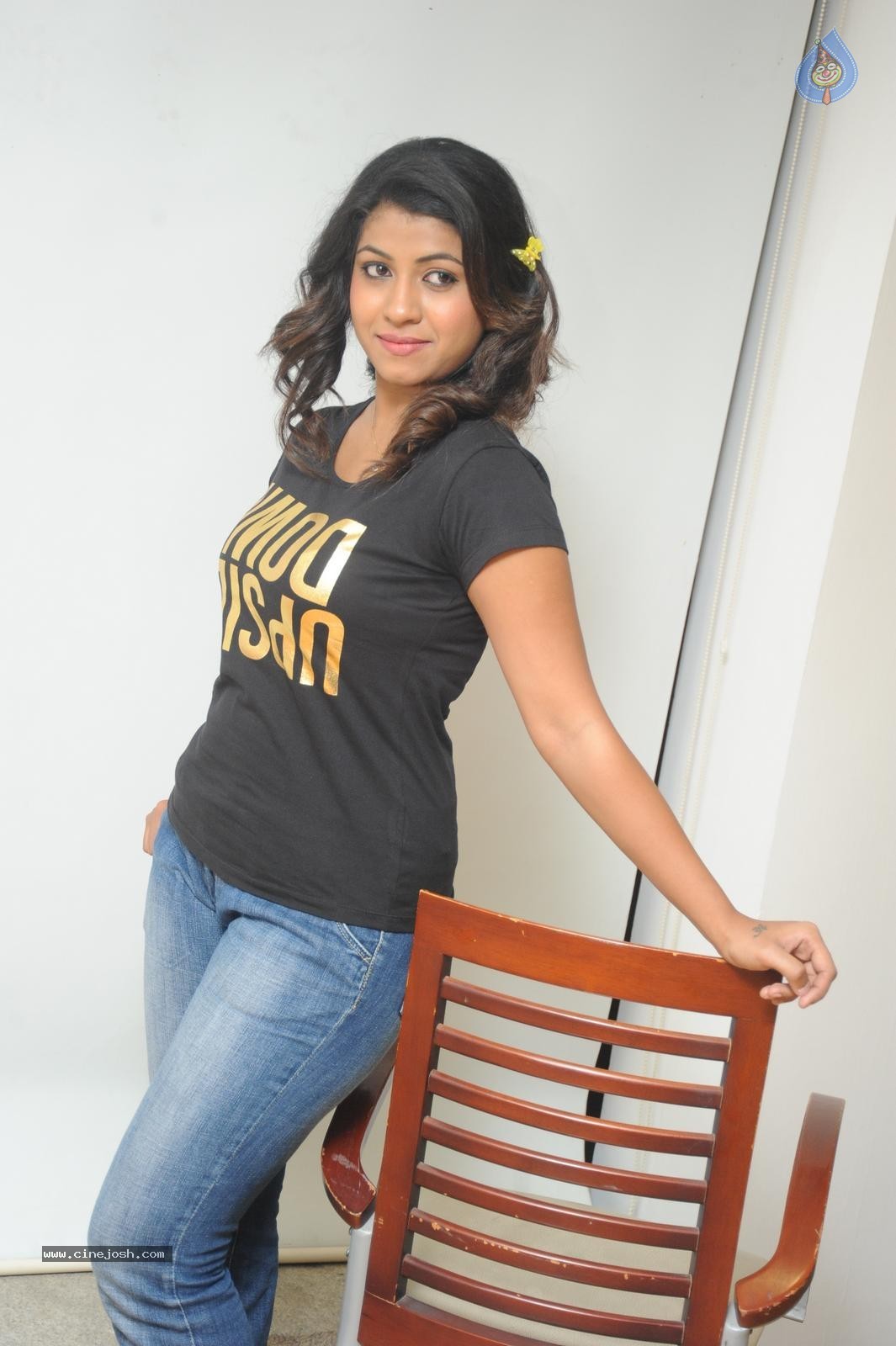 Geethanjali New Stills - 81 / 90 photos