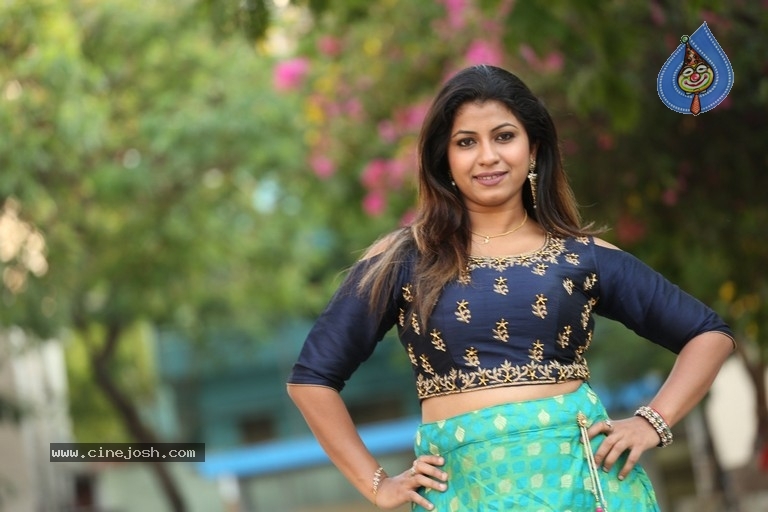 Geethanjali Pics - 9 / 21 photos