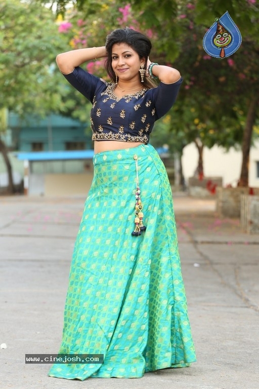 Geethanjali Pics - 13 / 21 photos