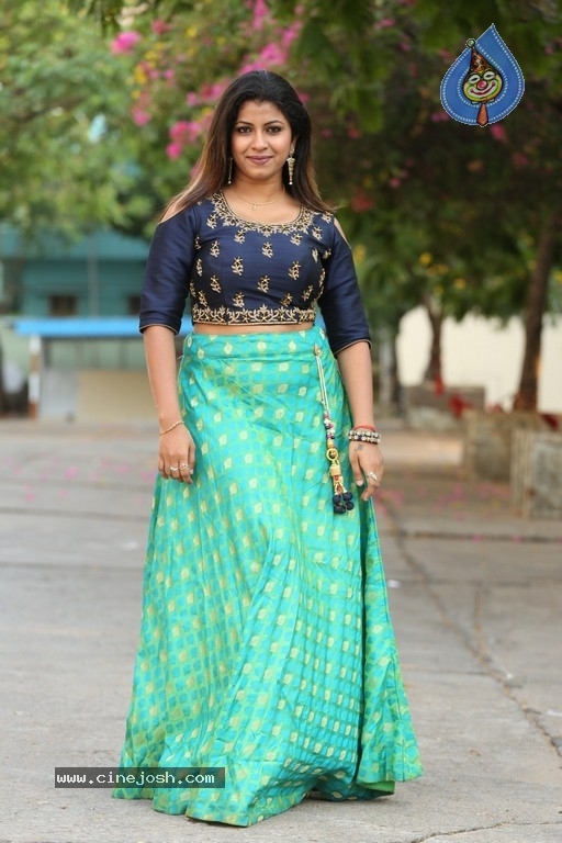 Geethanjali Pics - 15 / 21 photos