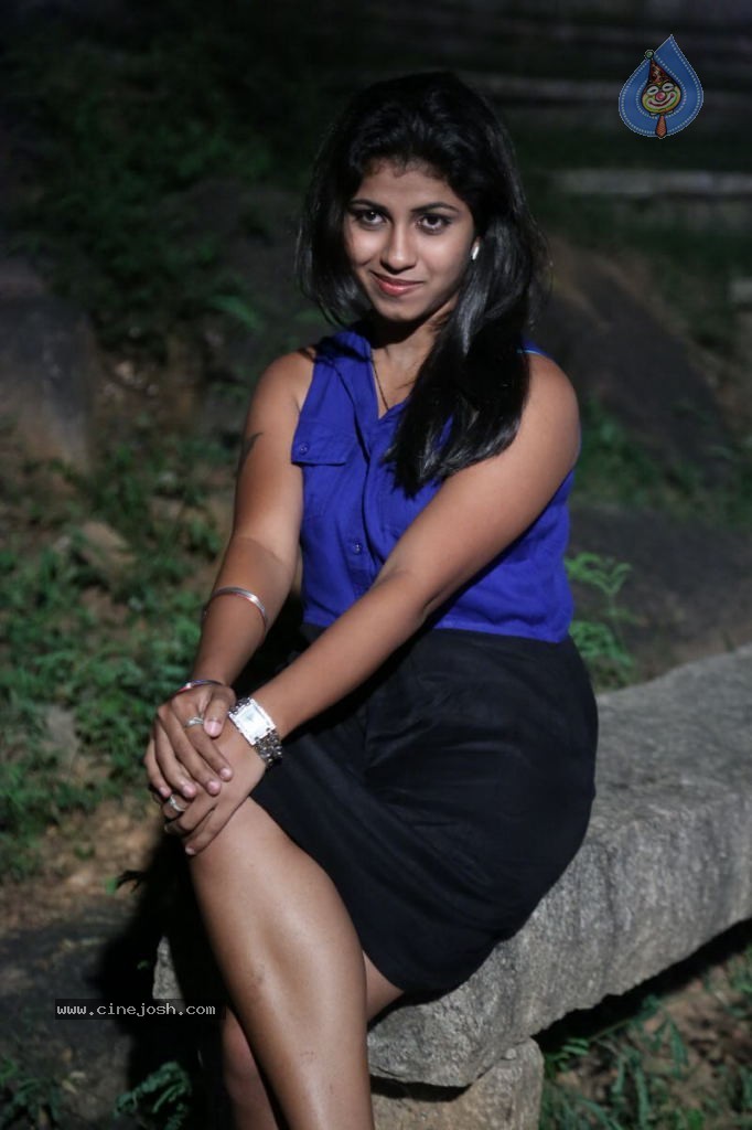 Geethanjali Stills - 35 / 48 photos