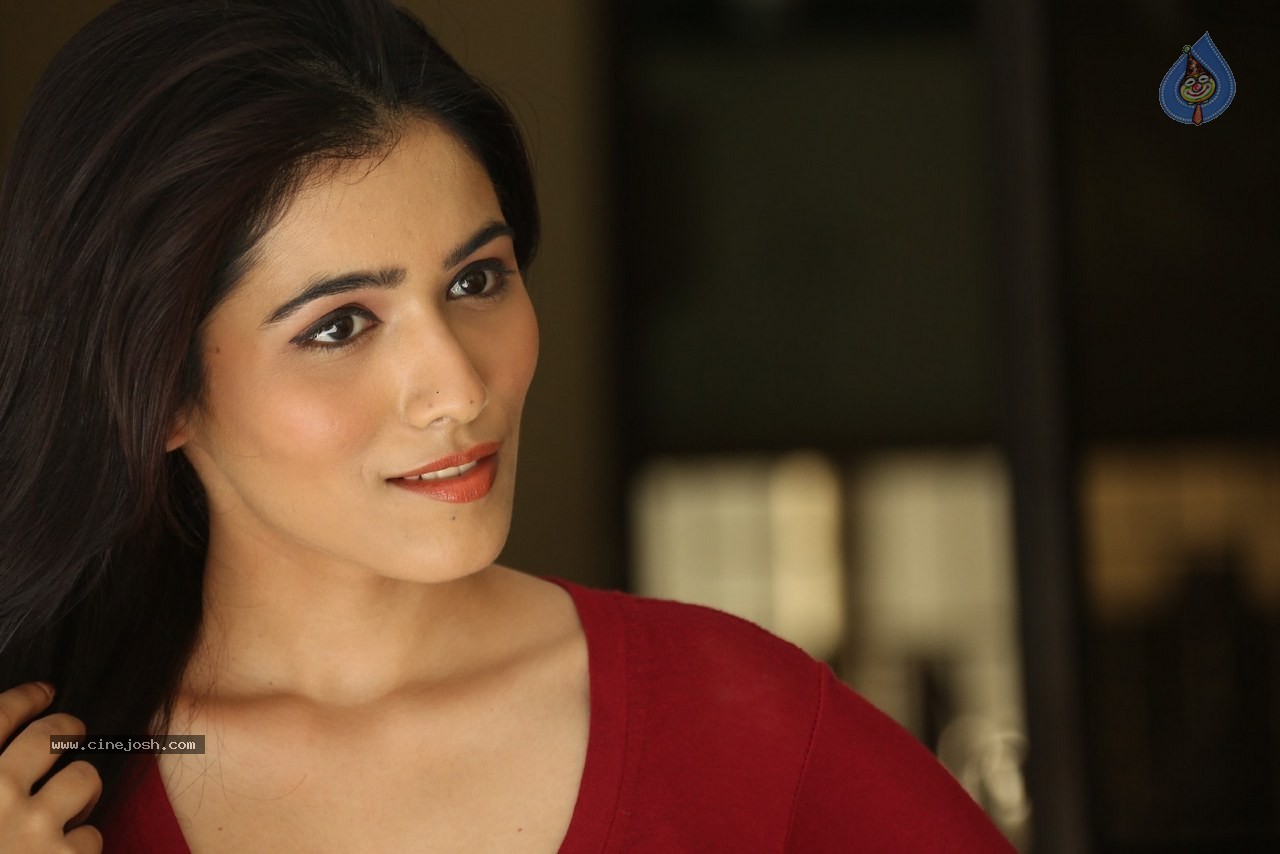 Ghazal Somaiah New Stills - 4 / 188 photos