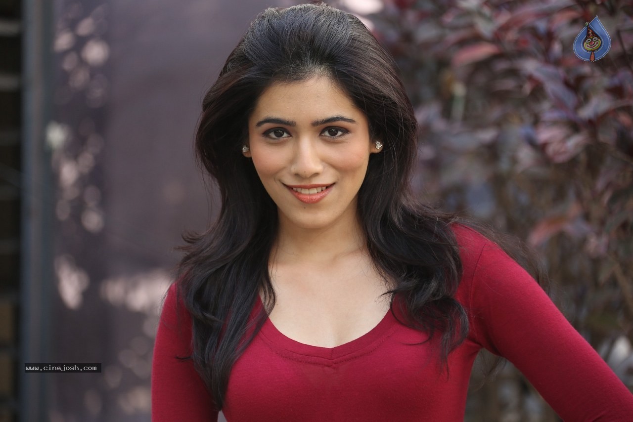 Ghazal Somaiah New Stills - 6 / 188 photos