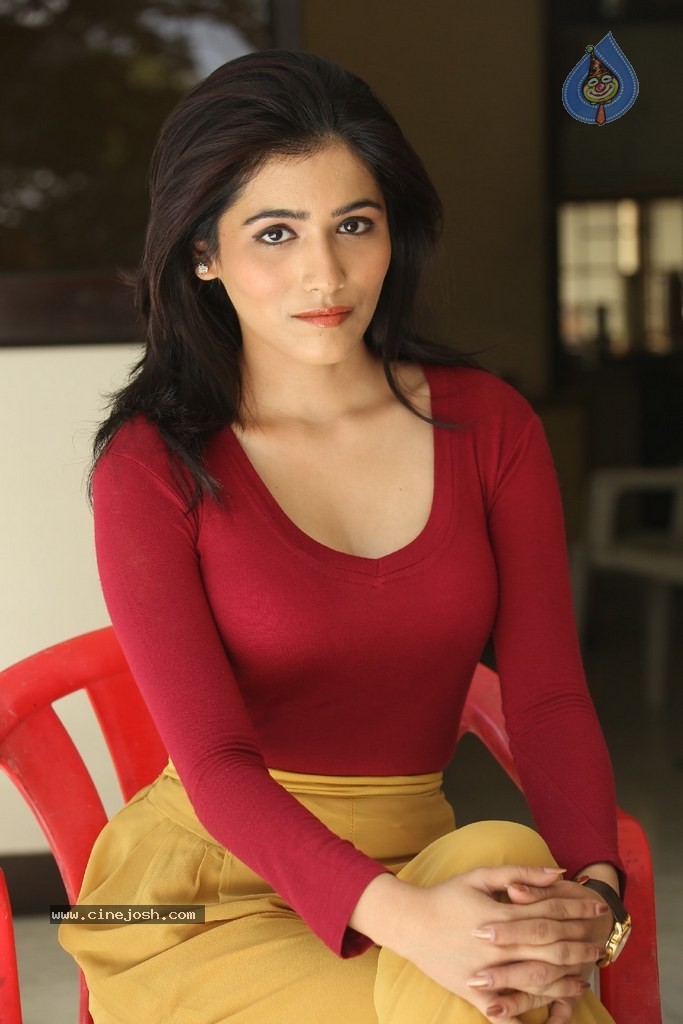 Ghazal Somaiah New Stills - 29 / 188 photos