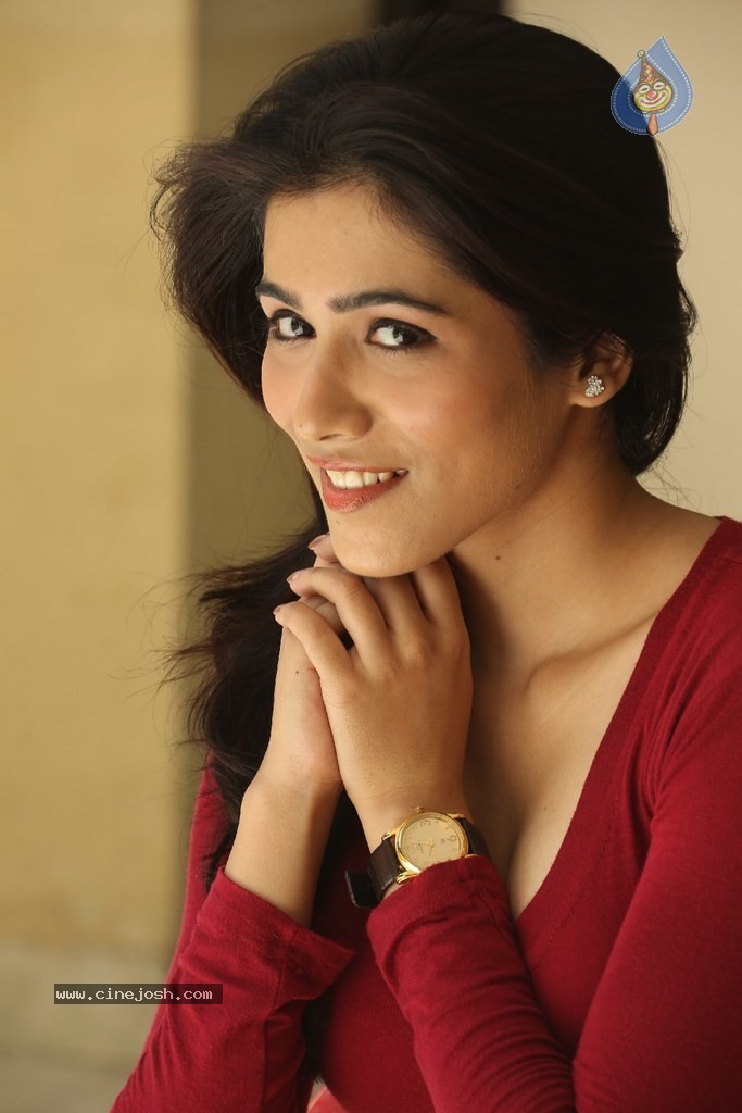 Ghazal Somaiah New Stills - 40 / 188 photos