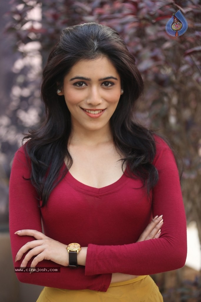 Ghazal Somaiah New Stills - 92 / 188 photos