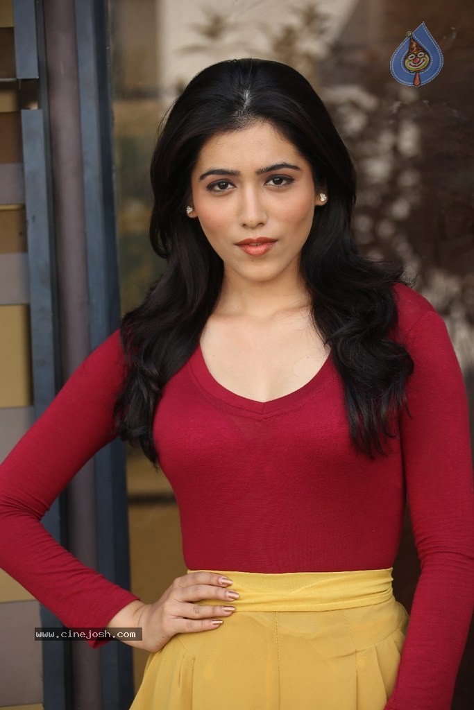 Ghazal Somaiah New Stills - 109 / 188 photos