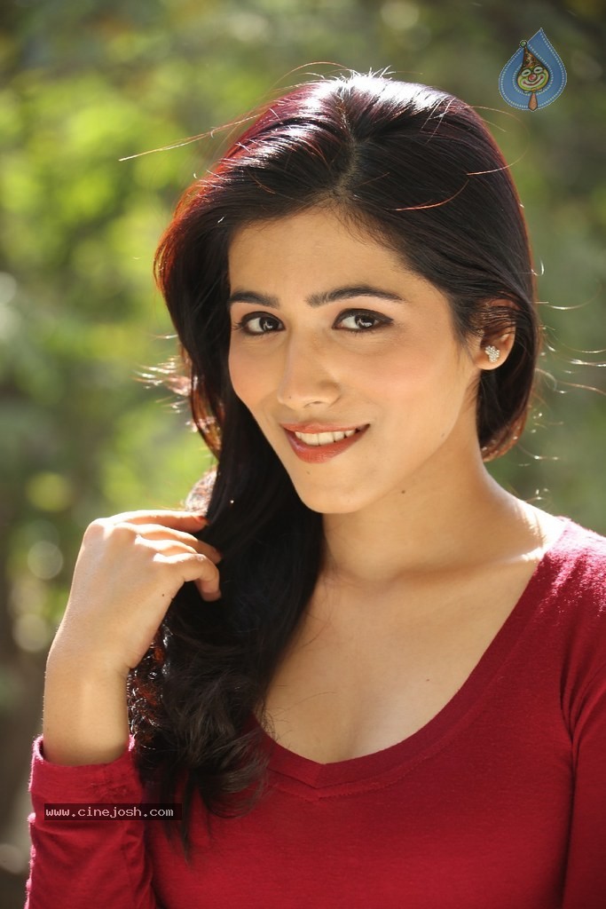 Ghazal Somaiah New Stills - 140 / 188 photos