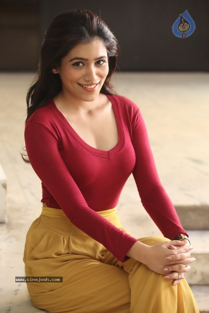 Ghazal Somaiah New Stills - 146 / 188 photos