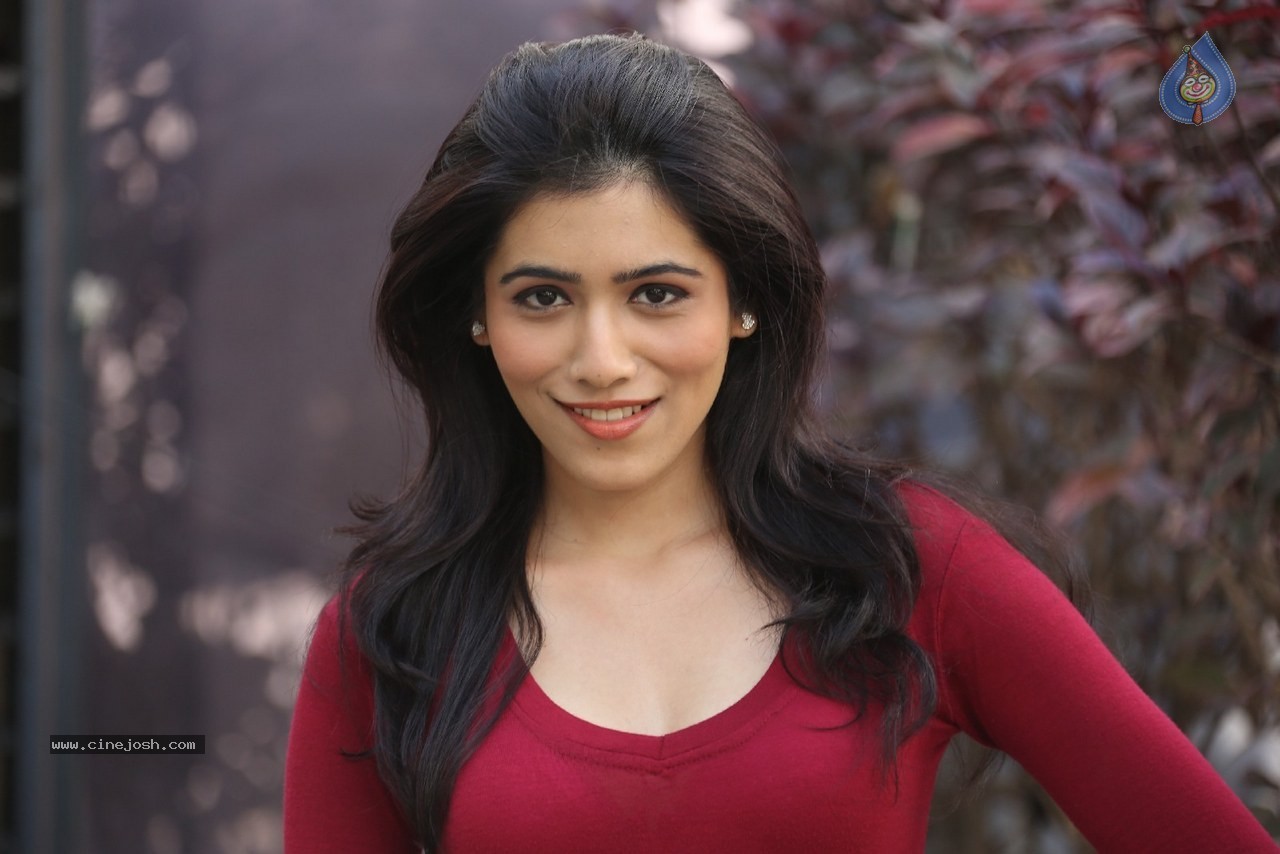 Ghazal Somaiah New Stills - 175 / 188 photos