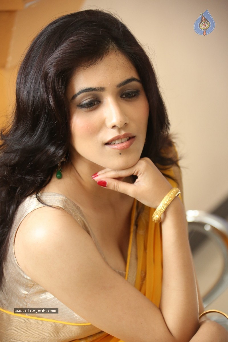 Gazal Somaiah Stills - 4 / 126 photos