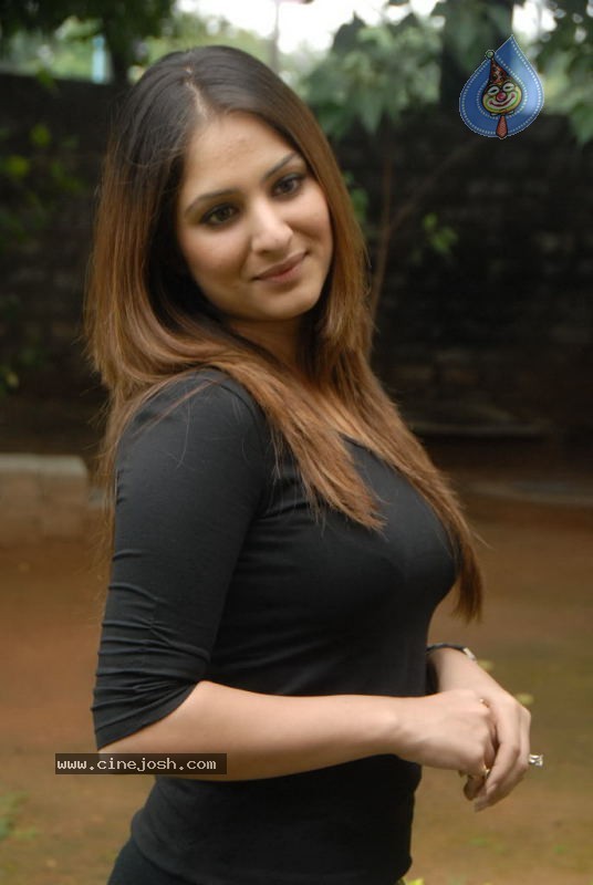 Gowri Munjal Latest Stills - 47 / 51 photos