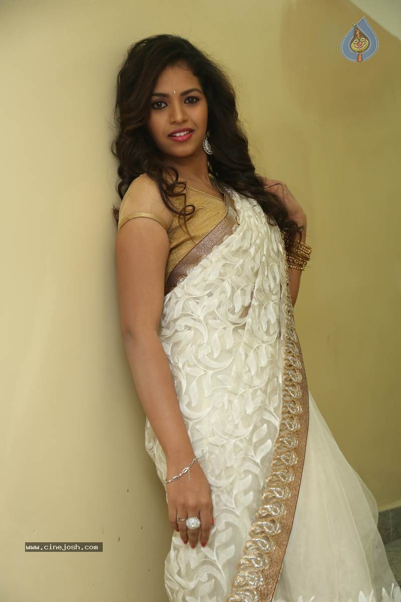 Gowthami Chowdary Photos - 6 / 58 photos