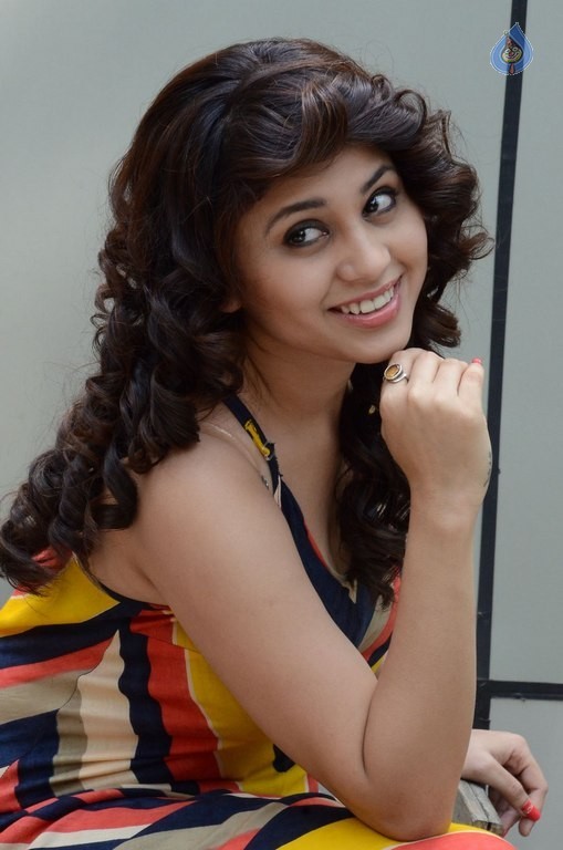 Hamida Latest Photos - 28 / 50 photos