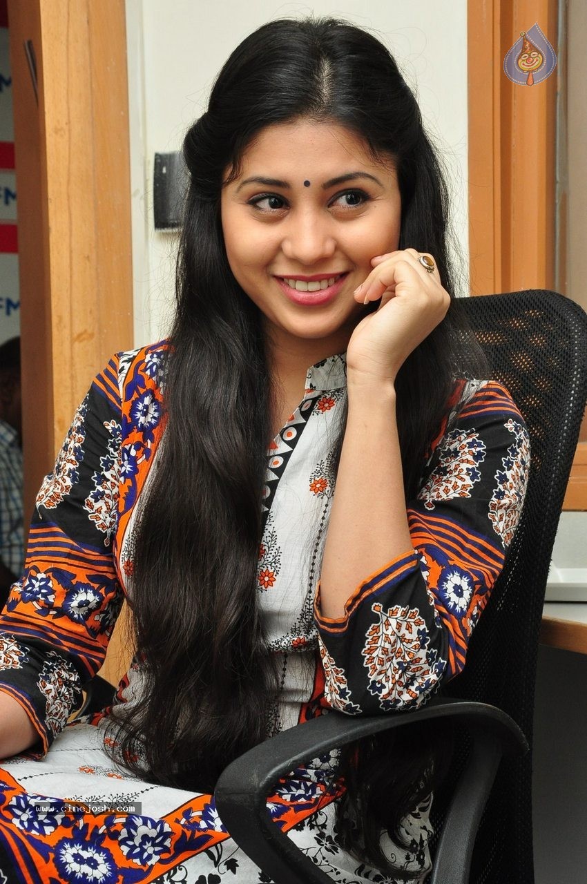 Hamida New Photos - 54 / 64 photos