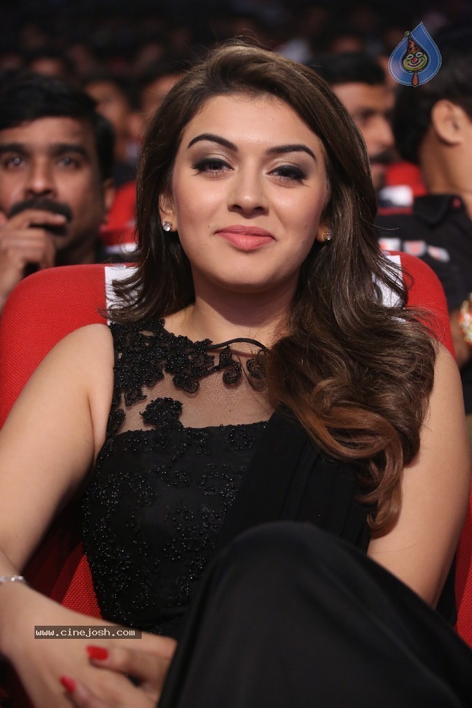 Hansika Latest Pics - 28 / 45 photos