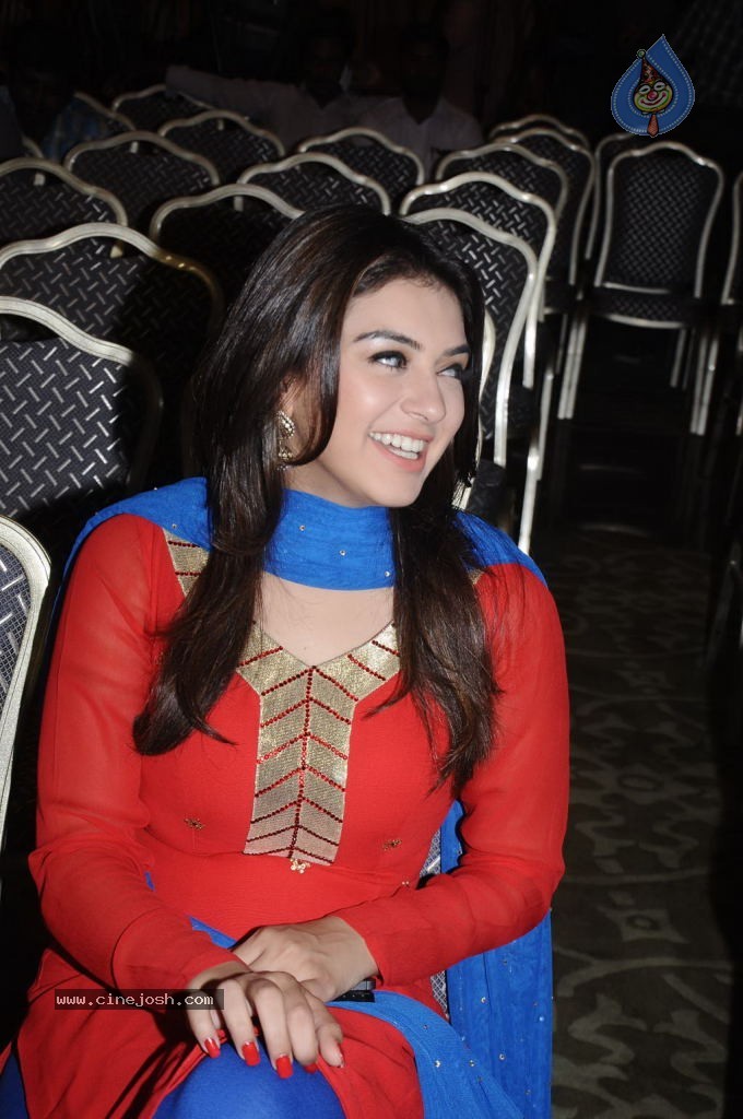 Hansika Latest Stills - 23 / 25 photos