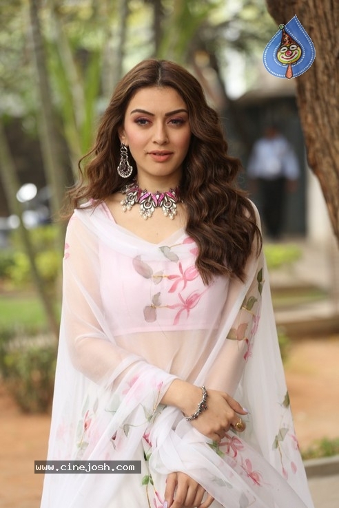 Hansika Stills - 2 / 21 photos