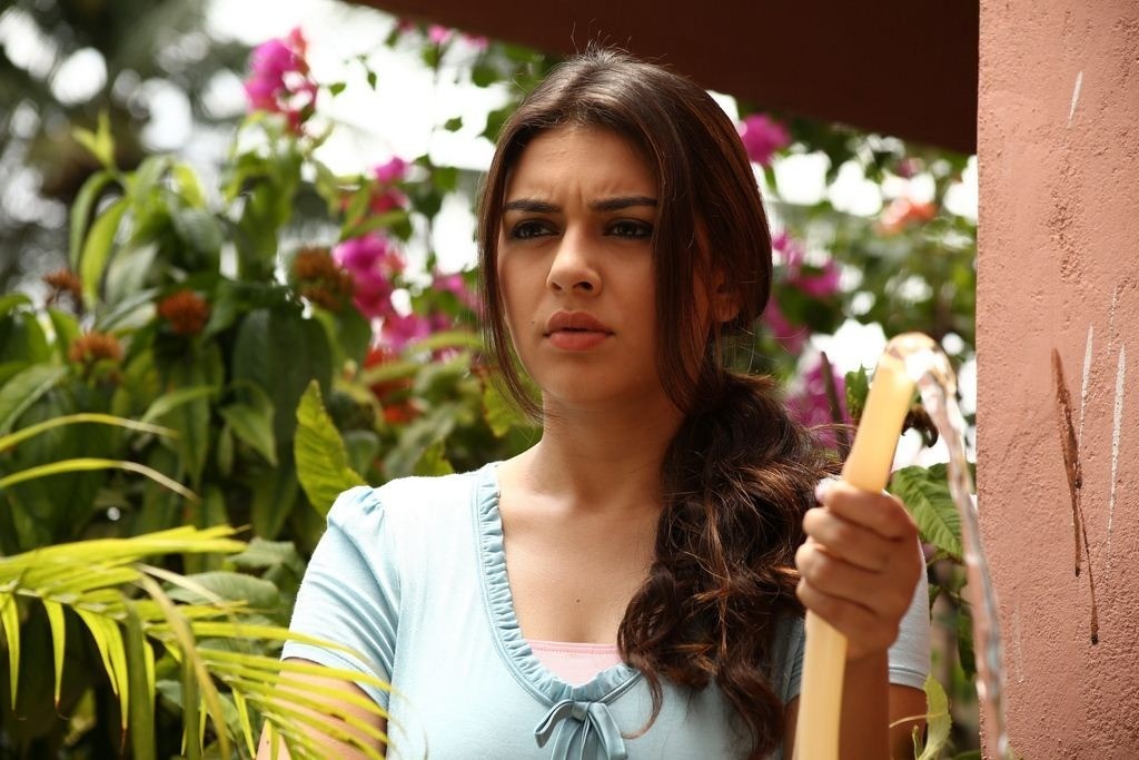 Hansika Stills - 14 / 14 photos