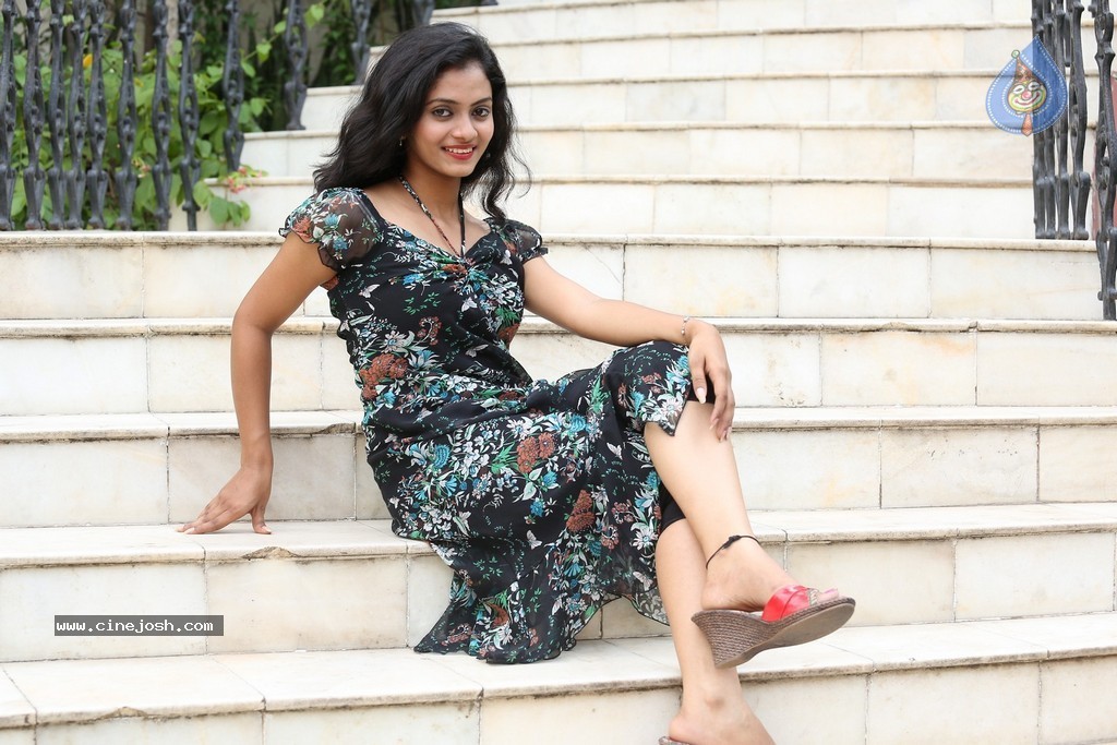 Harika New Photos - 28 / 84 photos