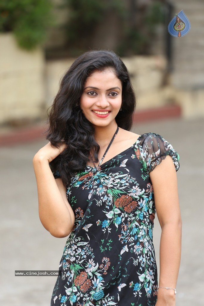 Harika New Photos - 69 / 84 photos