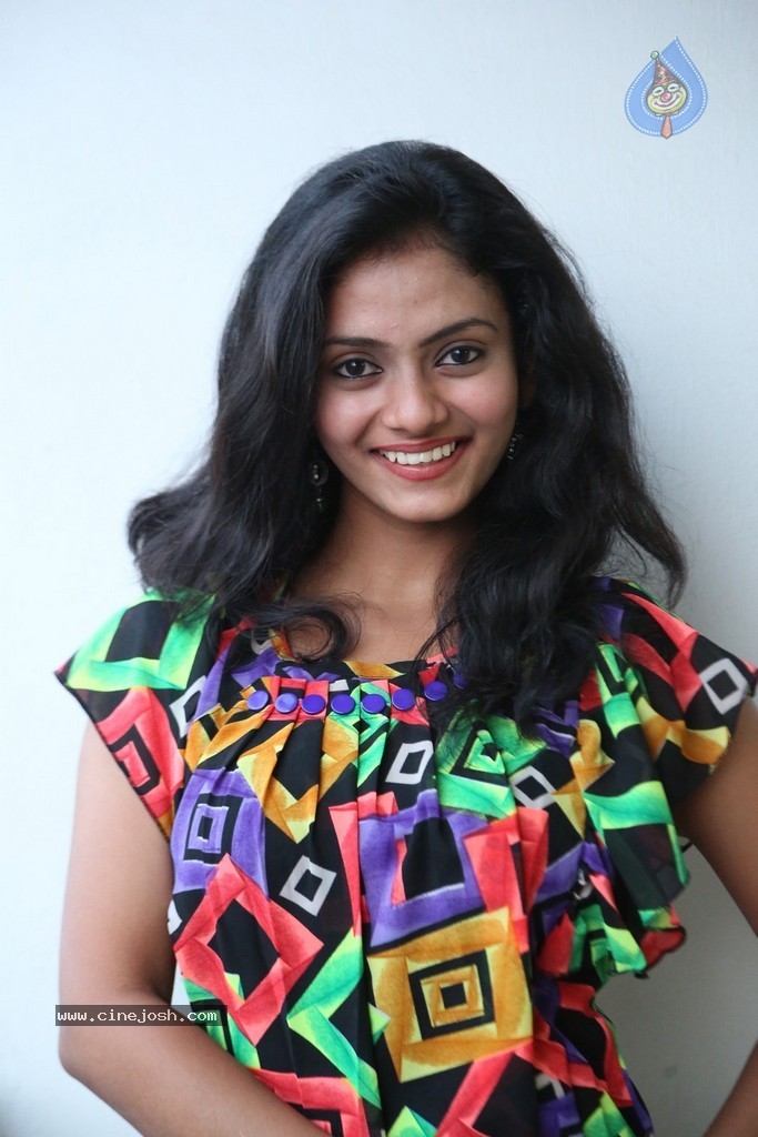 Harika New Stills - 8 / 70 photos