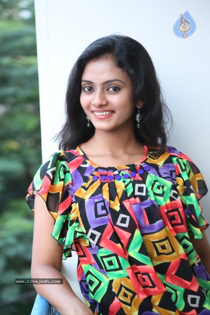 Harika New Stills - 64 / 70 photos